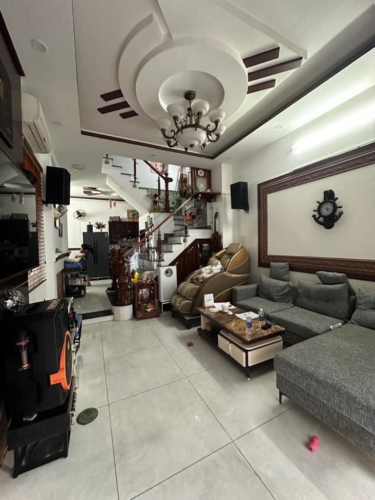bán nhà thị trấn nhà bè